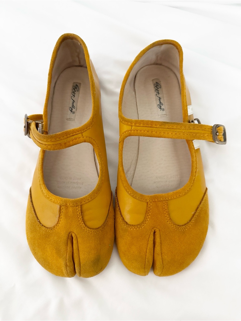 Happy Feeling Yellow Mary Jane Split-Toe Shoes